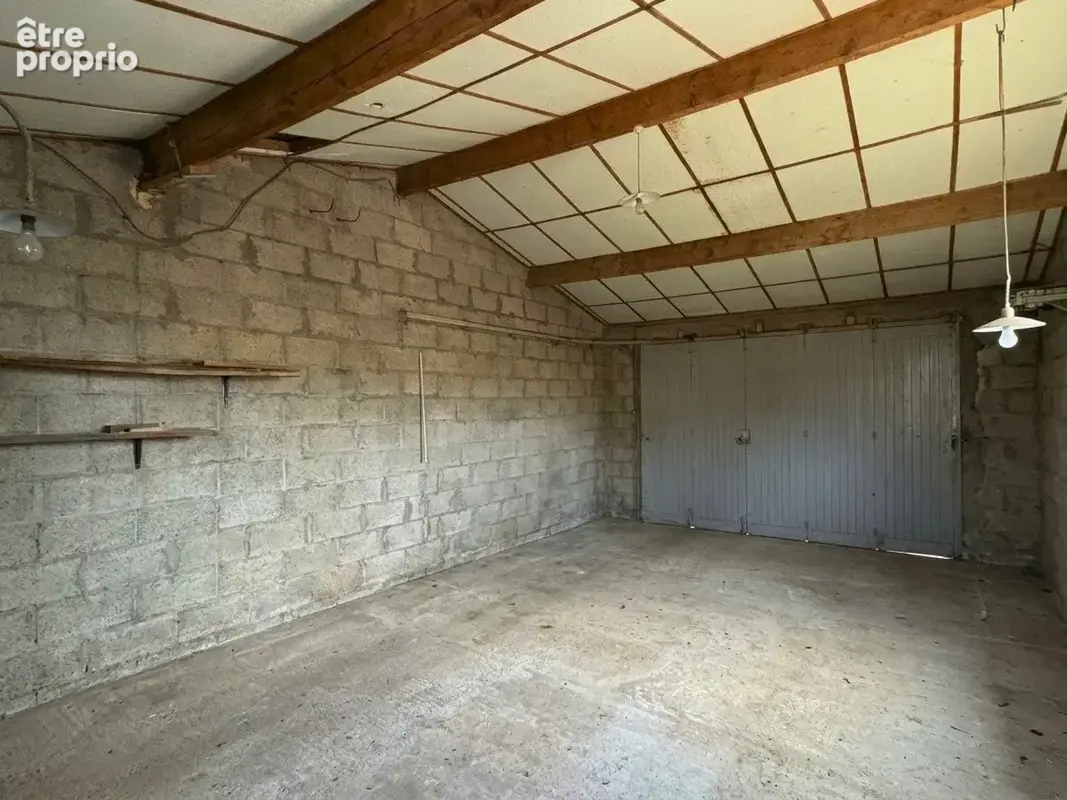 MAISON DE VILLE avec jardin arboré de 260 m2 et garage, à 450 m du Jardin Public ! - photo 18