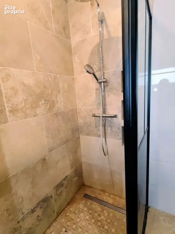 Villa de plain-pied T5 de 96 m² - Piscine - Garage - Jardin - Port-de-Bouc - photo 19