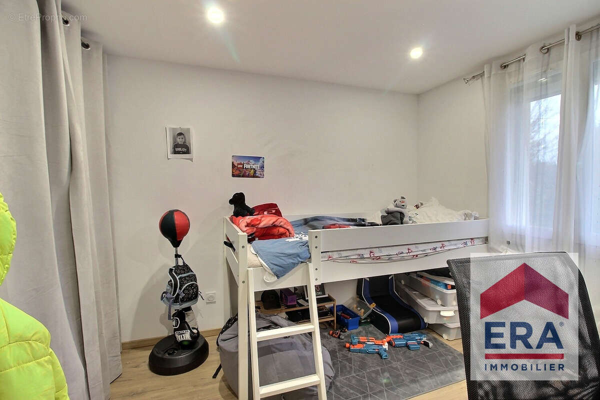 Maison à COURTHEZON