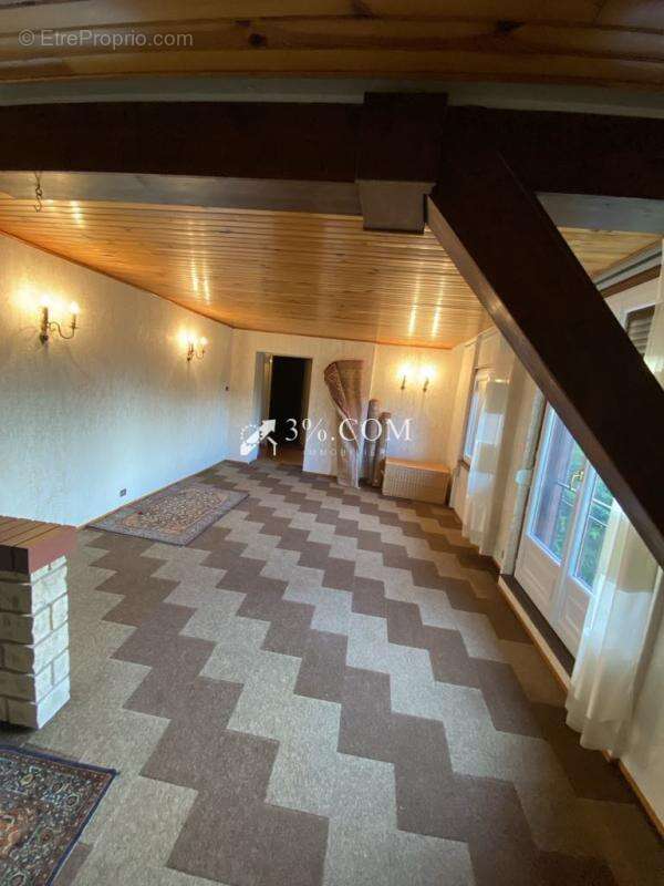 Maison à DOMEVRE-SUR-VEZOUZE