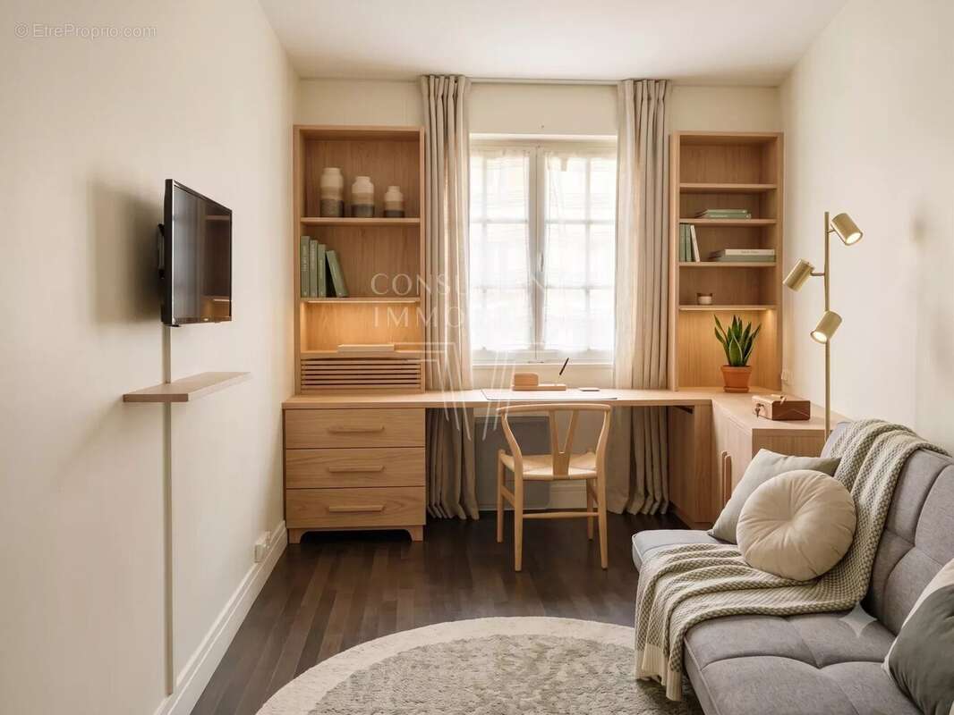 Appartement à NEUILLY-SUR-SEINE