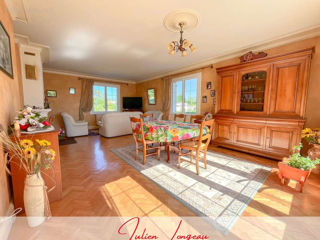 Maison à CHATELLERAULT