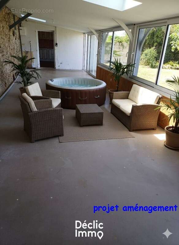 Ensemble maison de 124m² + grange de 230m² +  nombreuses dépendances - plages a 30mns - photo 14