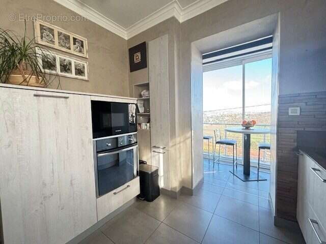 Maison à SAINT-GENEST-LERPT