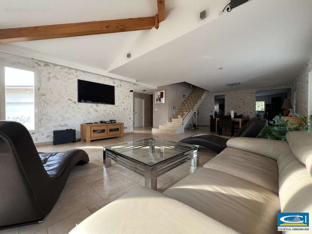 Maison à TOURNON-SUR-RHONE