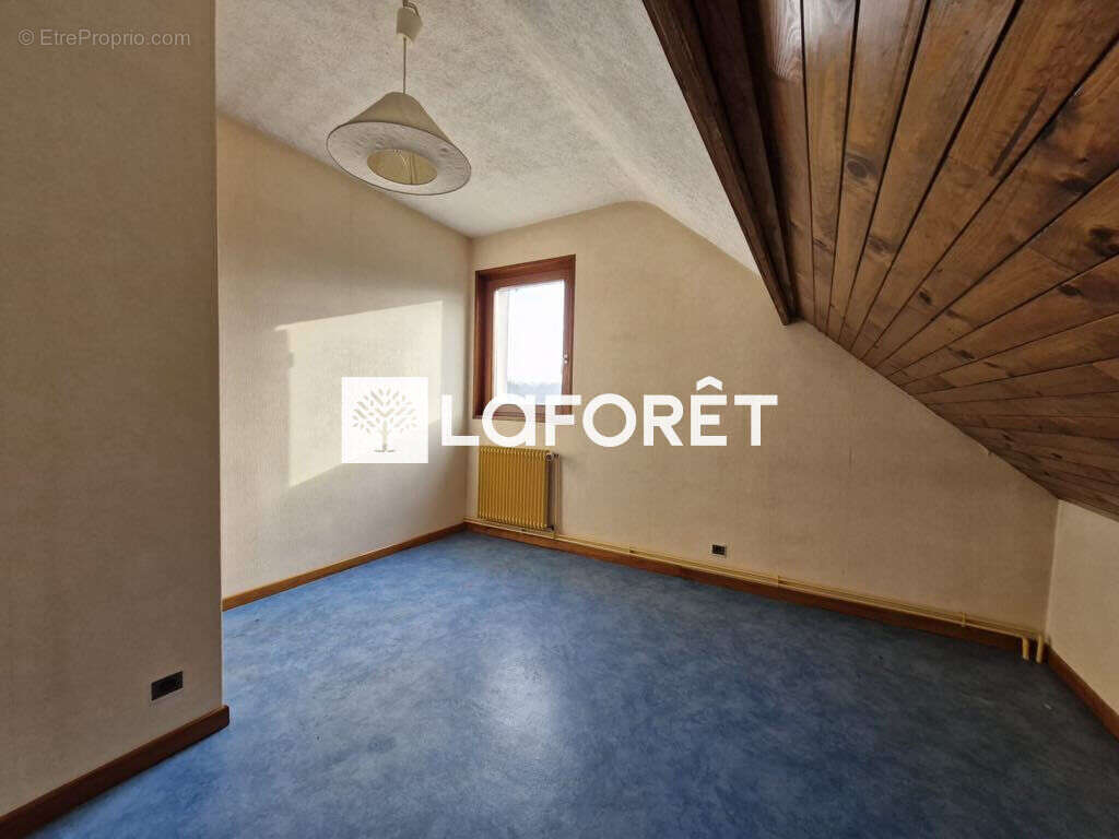 Maison à SAINTE-SUZANNE