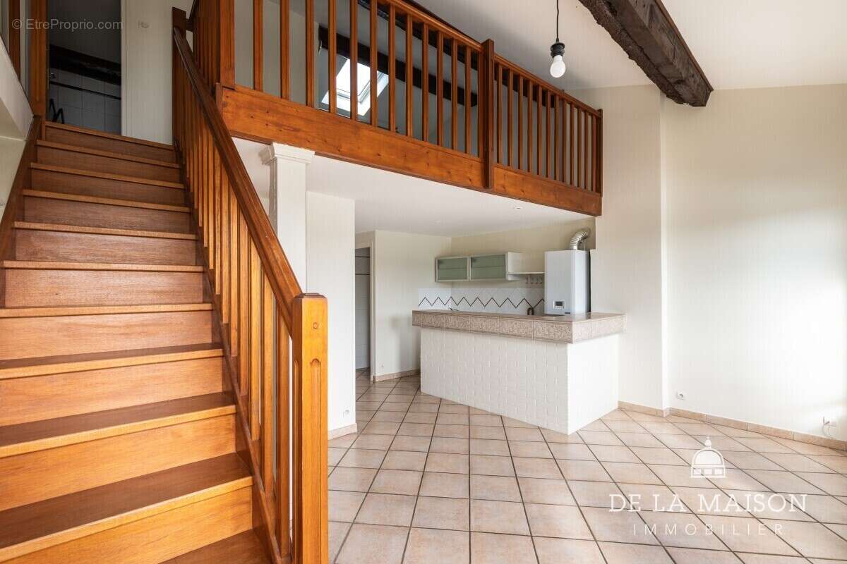 Appartement à ALBIGNY-SUR-SAONE