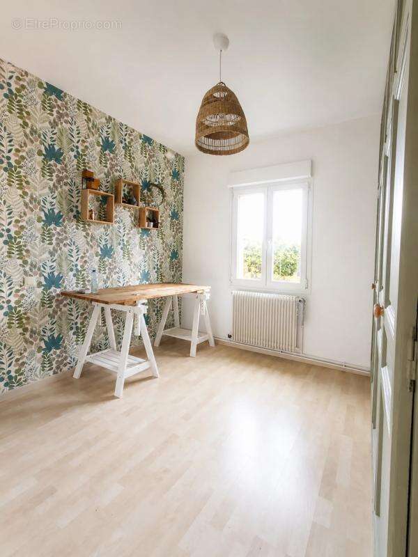 Maison de 7 pièces de 155 m² à Montreuil-au-Houlme - photo 11