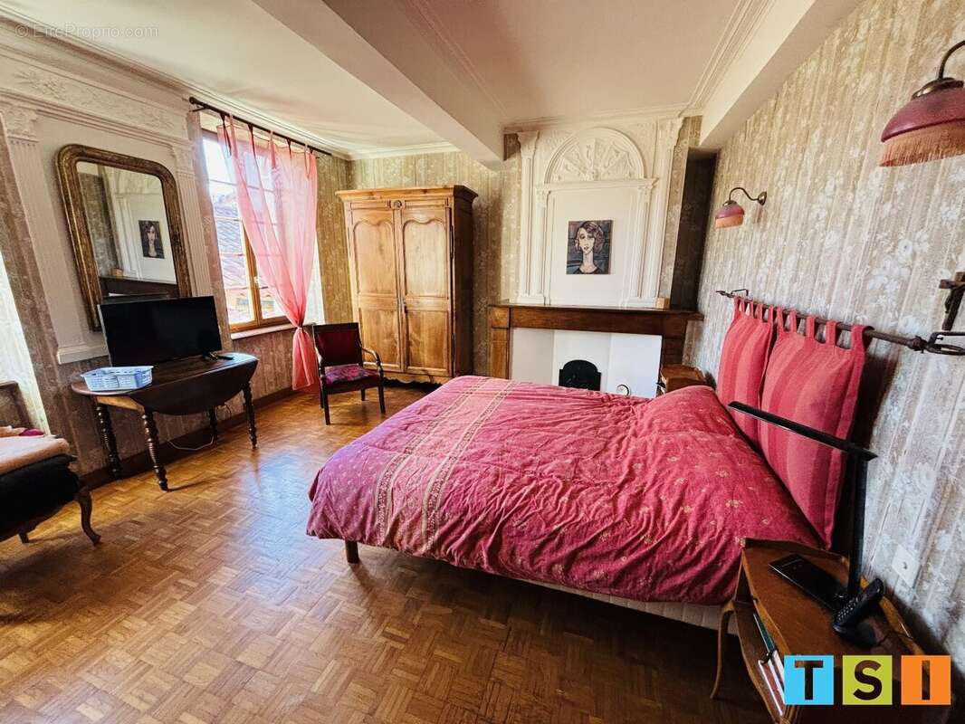 Maison à POINTIS-INARD