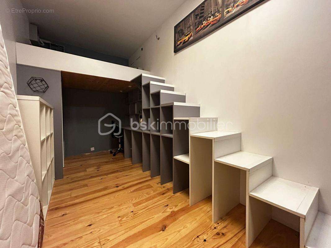 Maison à SAINT-BEAUZELY