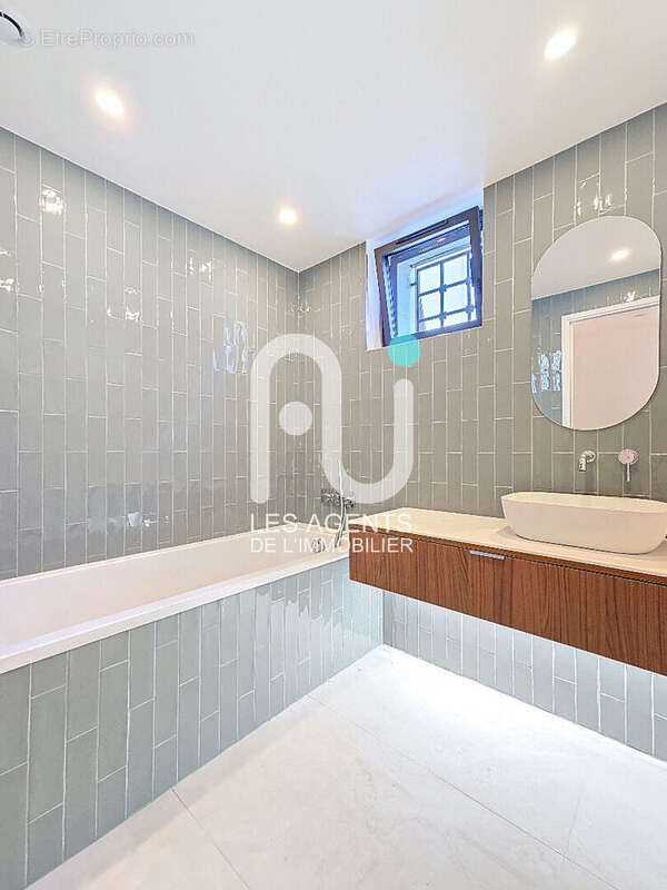 Maison à ASNIERES-SUR-SEINE