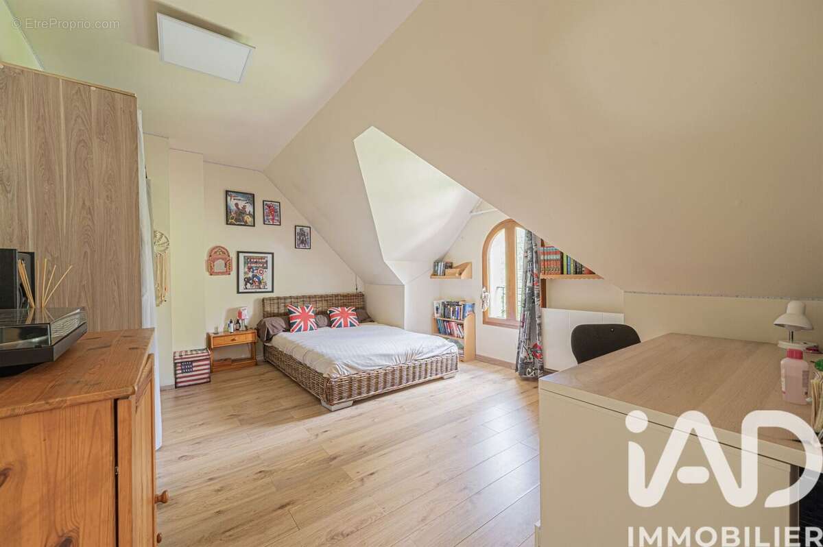 Photo 6 - Maison à VILLIERS-SUR-MORIN