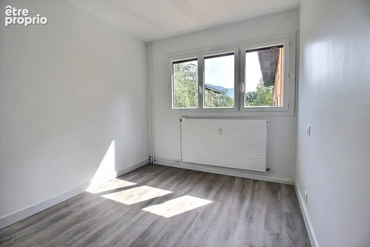 Appartement T4 de 77 m2 - 73290 La Motte Servolex - photo 8