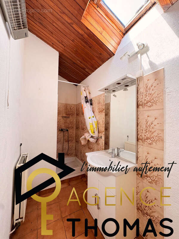 Maison en pierre 164m2 composée de deux logements Largentière - photo 15