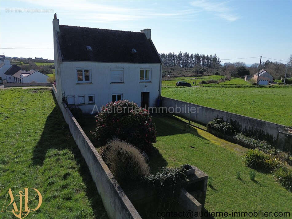 Maison à PLOGOFF
