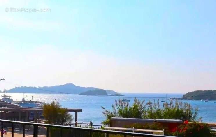 Appartement à HYERES