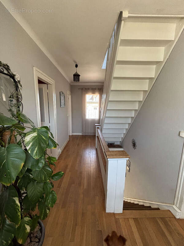 Maison à NOGENT-LE-ROI