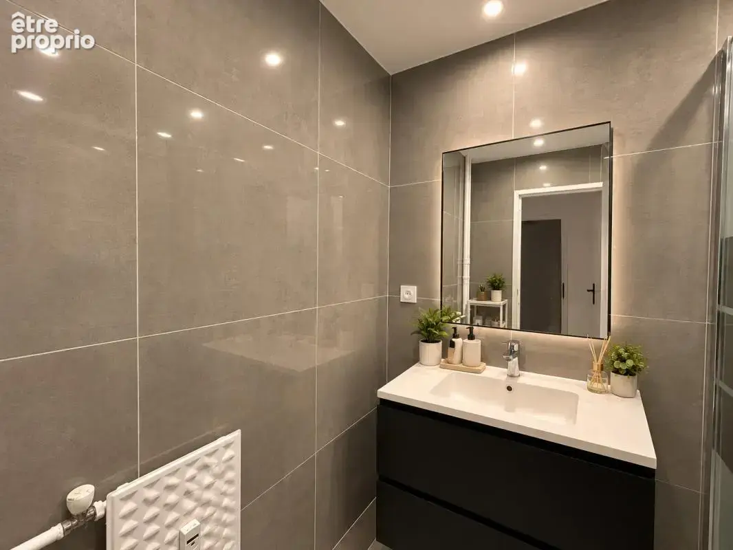 Appartement T5 à vendre à Villeurbanne Gratte-Ciel  97 m2 r - photo 8