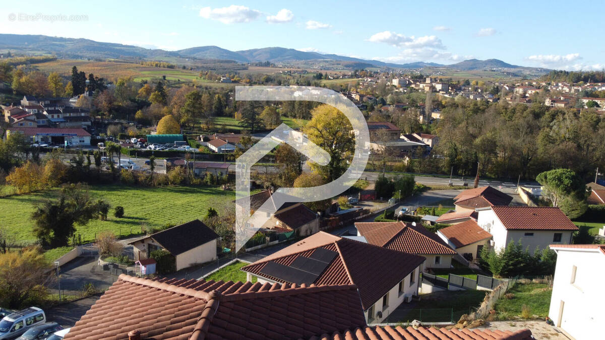 Maison à POUILLY-LE-MONIAL