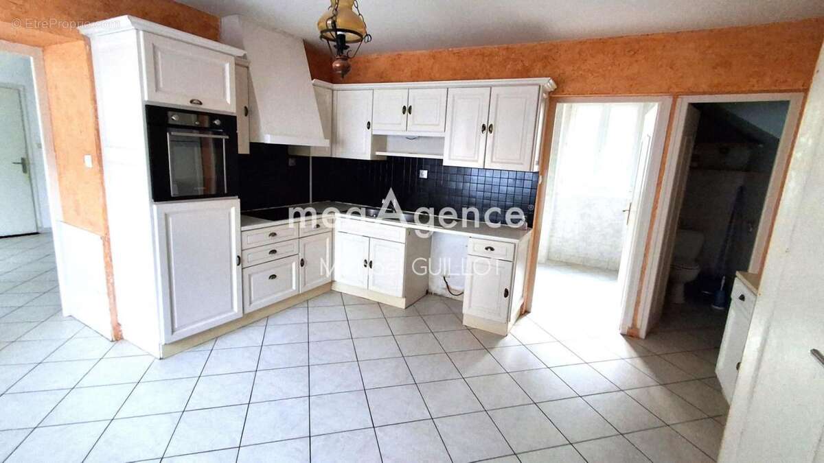 Maison familiale 123 m² avec garage – Varambon (01160) - photo 2