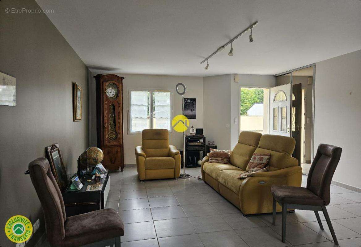 Appartement à COSNE-D&#039;ALLIER