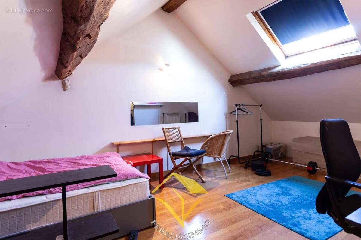 Maison de charme de 5 chambres au coeur du village ! - photo 11