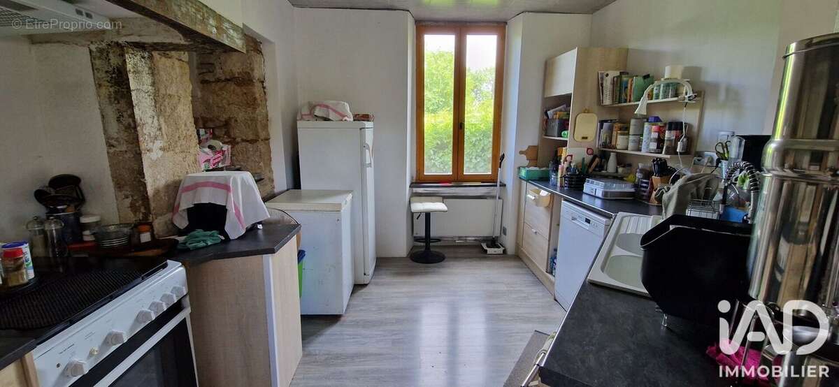 Photo 4