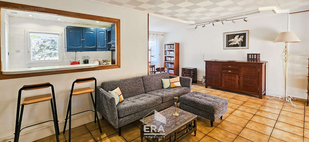 Maison à BLANQUEFORT