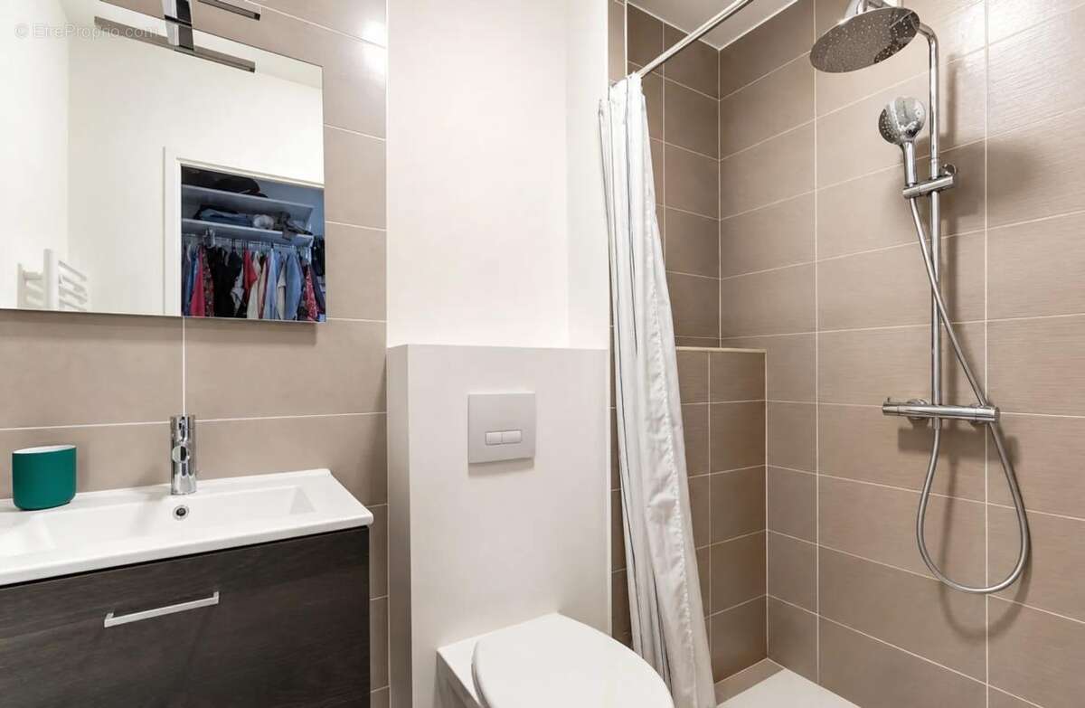Dernier étage avec terrasse, parking et 3 chambres – T4 familial - photo 9
