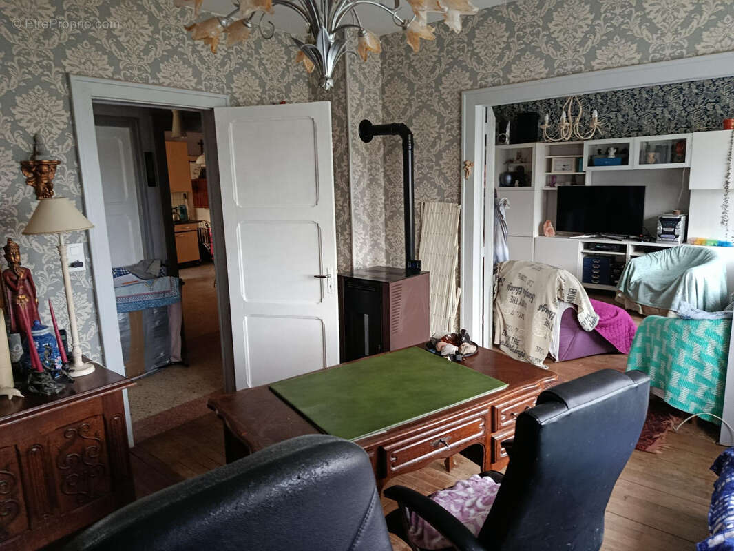 Maison 140m2 avec terrain et dépendances - photo 7