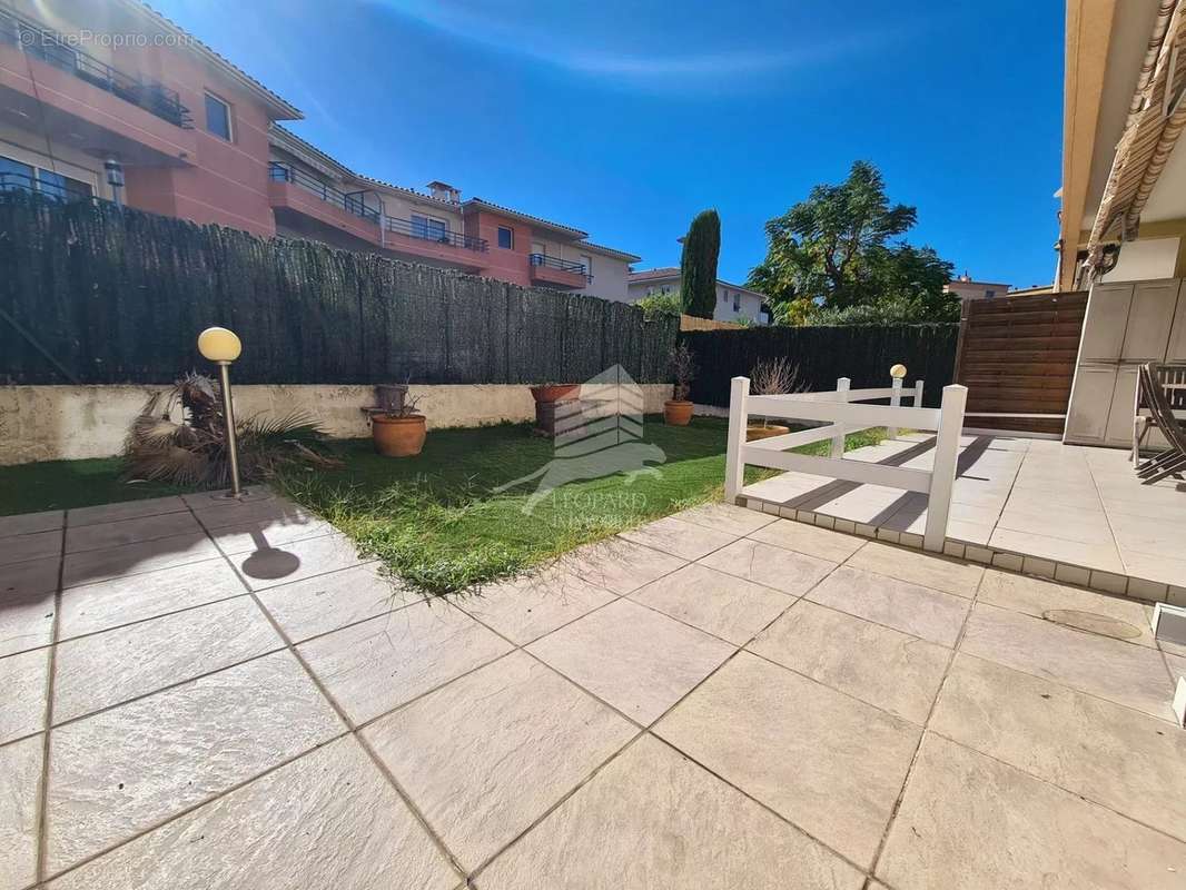 Appartement à FREJUS