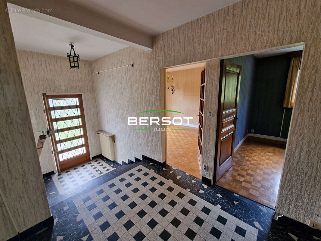 Maison à BAUME-LES-DAMES