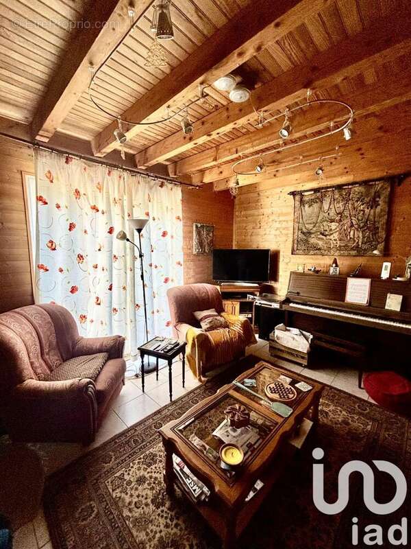 Maison 151 m² à Castelnau-Riviere-Basse  - photo 6