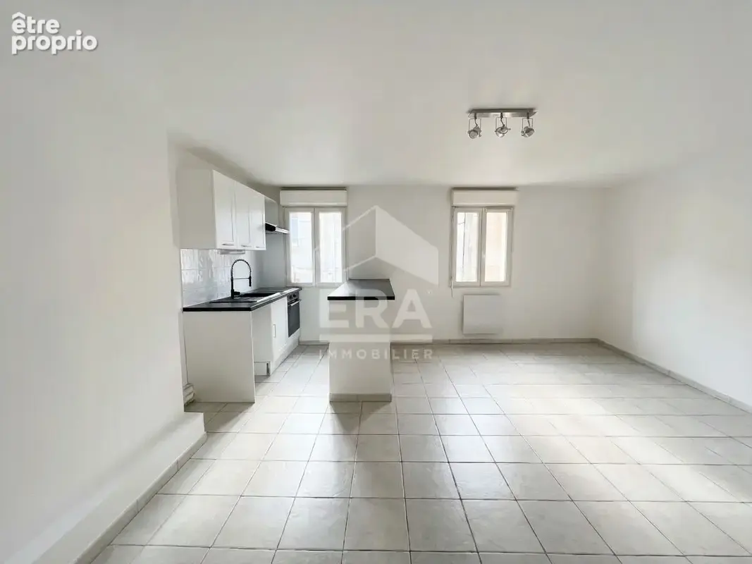 Immeuble 179m² à tours - photo 2