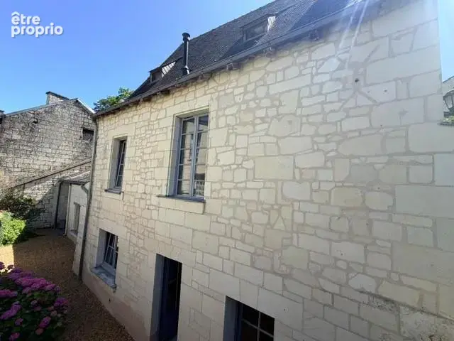 Maison à CANDES-SAINT-MARTIN