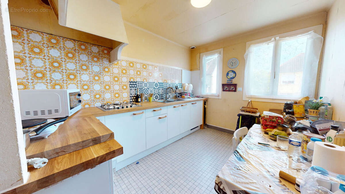 Maison à EPRON