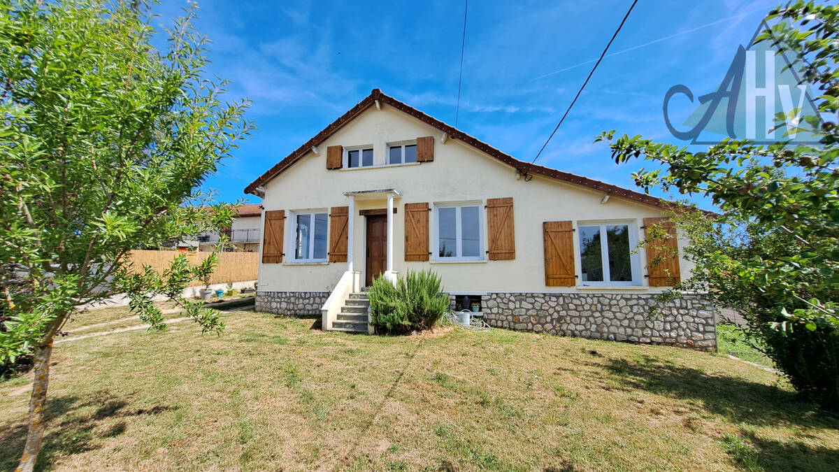 Maison à VINNEUF