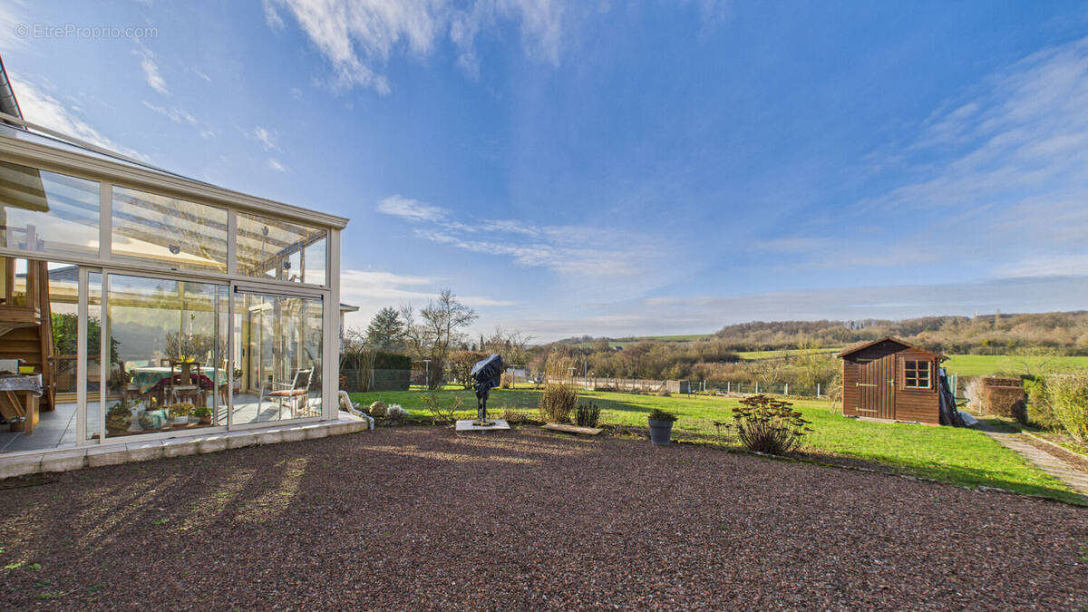 Maison à COURCELLES-CHAUSSY