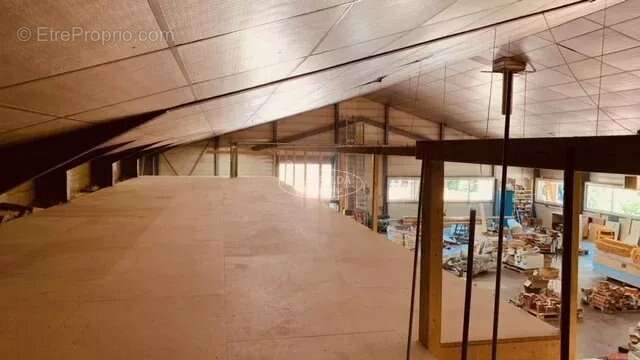 Commerce à MONT-SAXONNEX