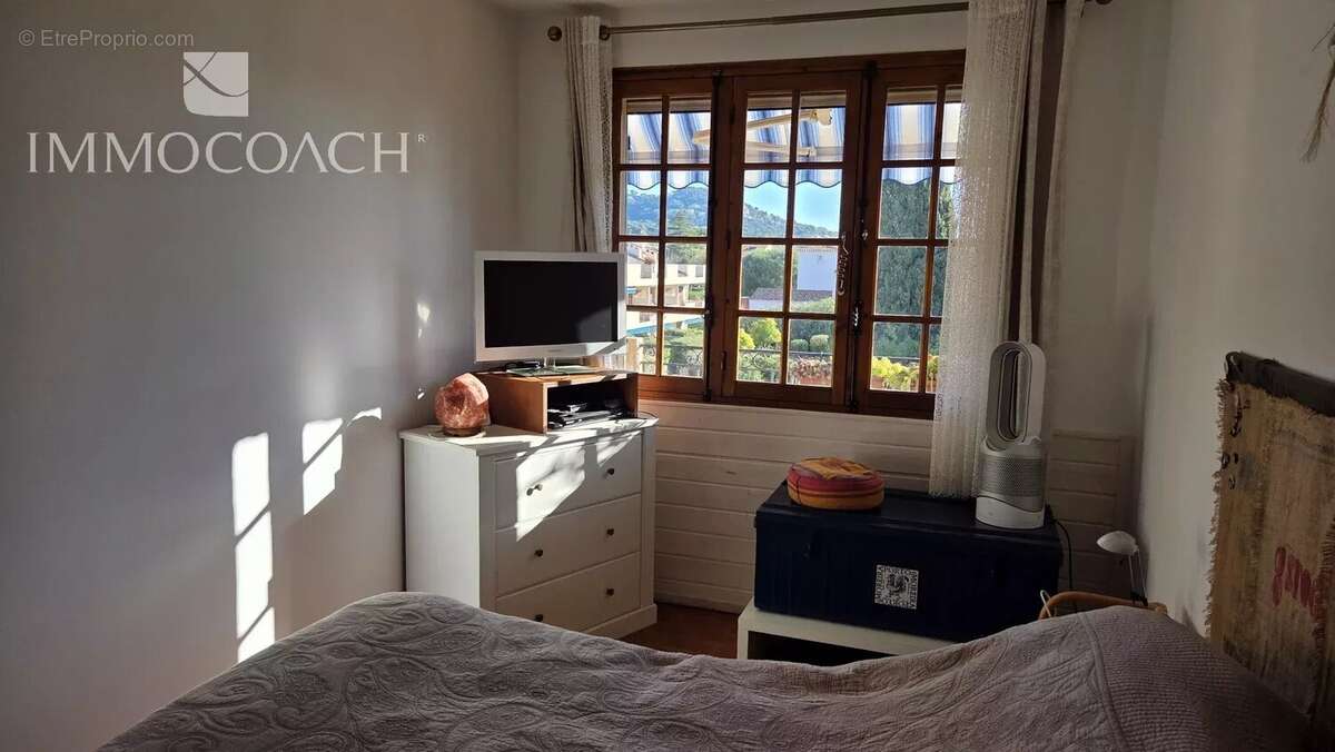 Appartement à CARQUEIRANNE