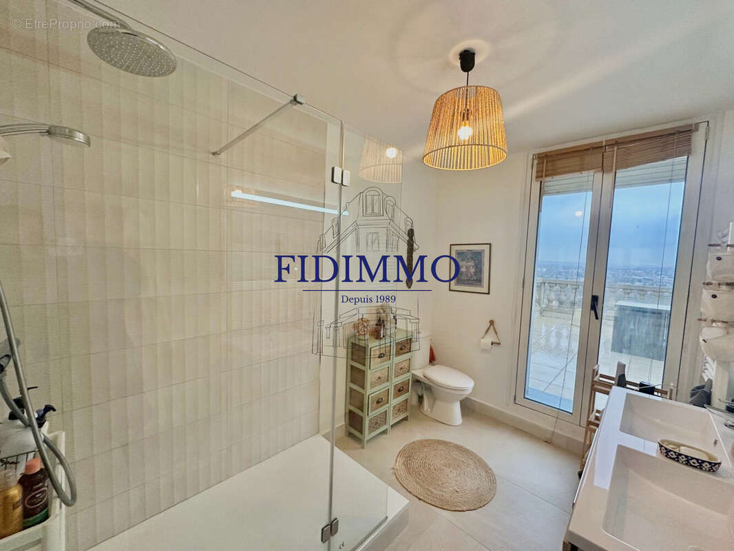 Maison à CHENNEVIERES-SUR-MARNE