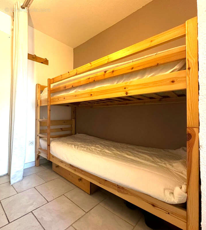 Richelieu 2 pièces cabine Parking et piscine dans la résidence - photo 6