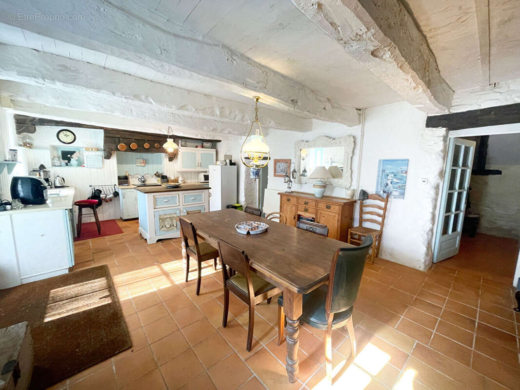 Maison à HUELGOAT