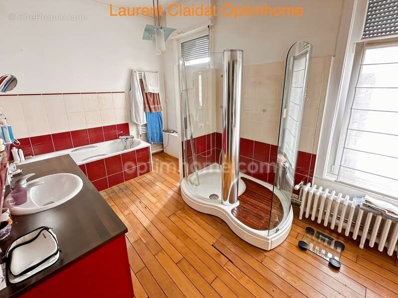 Maison à SAINT-QUENTIN