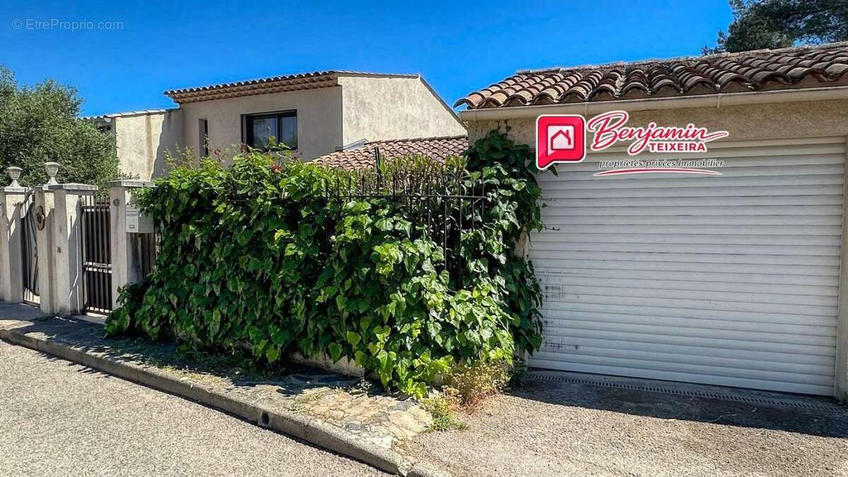 Maison Roquebrune Sur Argens 4 pièce(s) 109.85 m2 - photo 18
