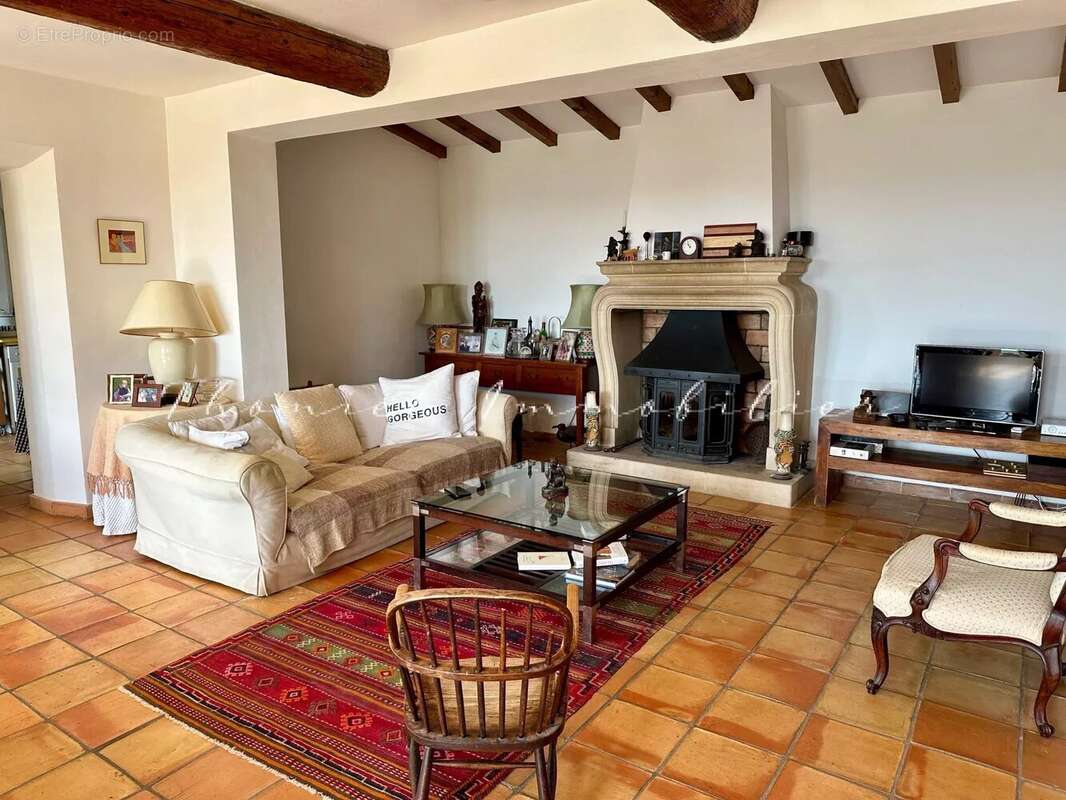 Maison à LA GARDE-FREINET