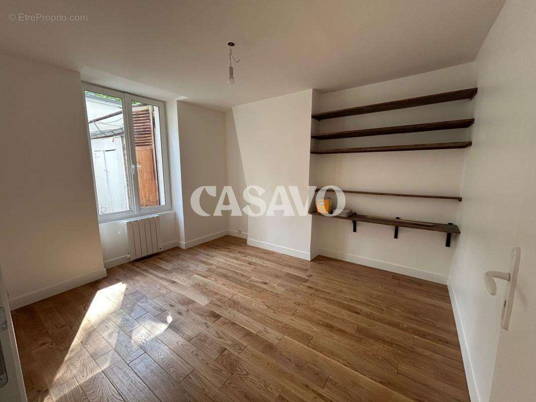 Appartement à PARIS-20E