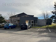 Commerce à PONT-DE-ROIDE