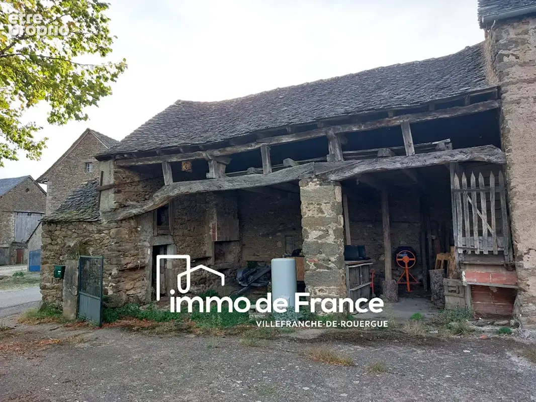 Corps de ferme en pierre à rénover avec 2,2 ha de terrain - photo 11