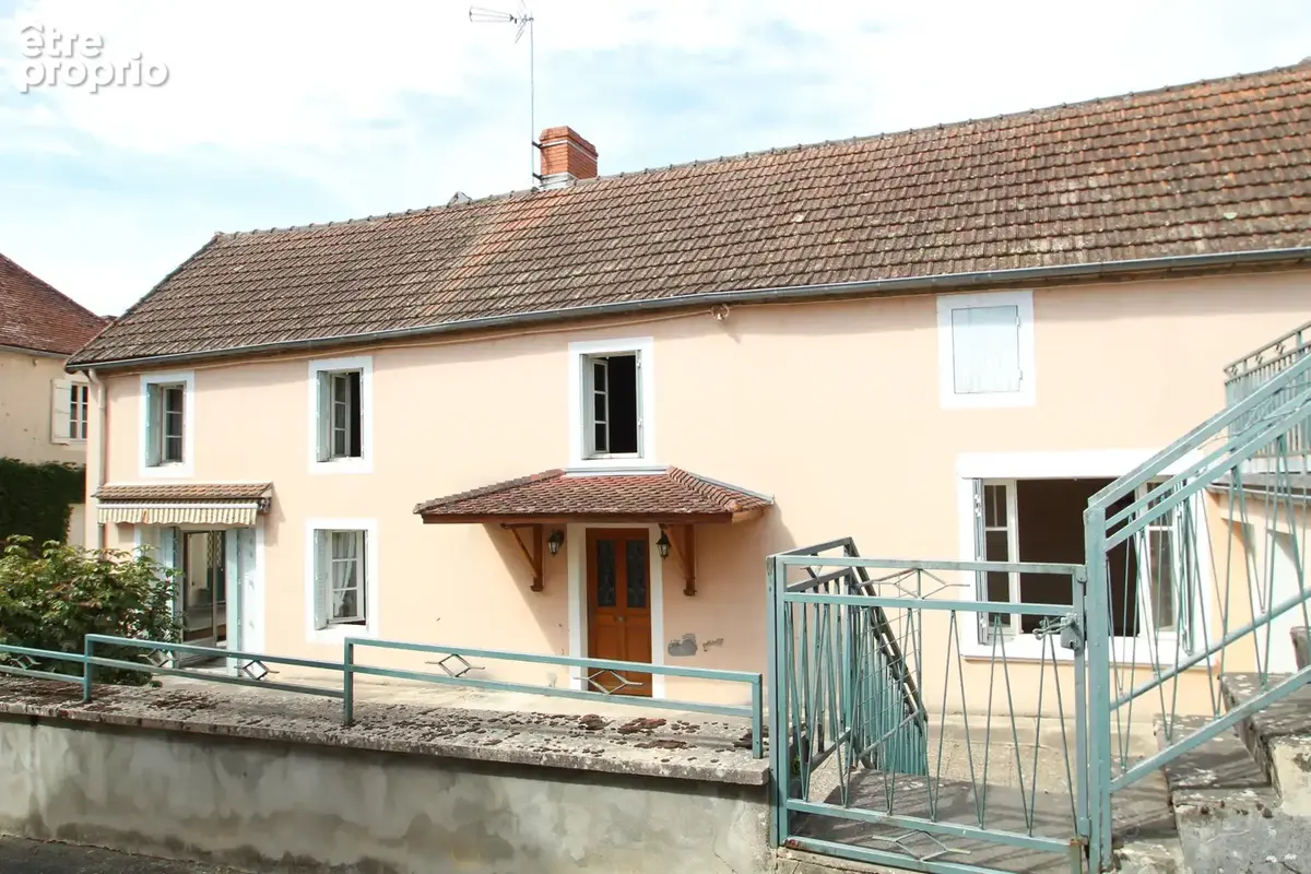 Maison de village avec Appartement, Garage et terrain. - photo 10
